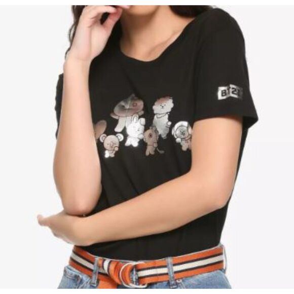 BTS BT21 Line Friends Metallic Silver Foil Group T-Shirt Size Medium - Picture 1 of 7